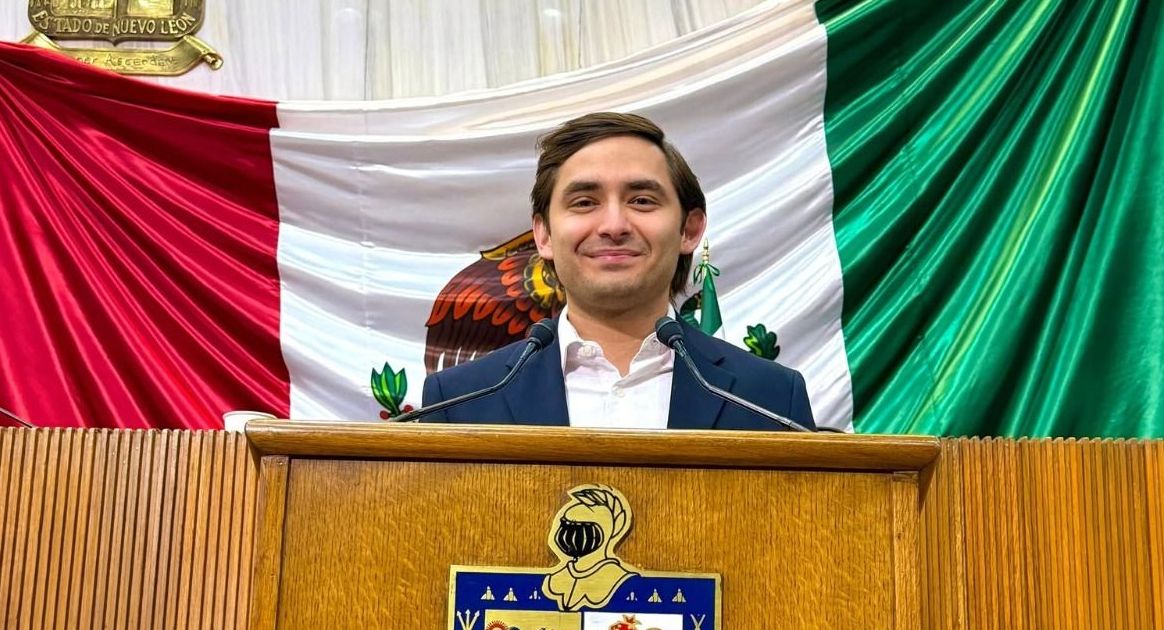 Rodrigo Montemayor deja la bancada de Morena tras apoyo de aspirantes